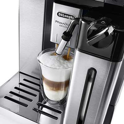 Delonghi Primadonna Exclusive ESAM 6900 Review Milk Frothing - Coffee Dino