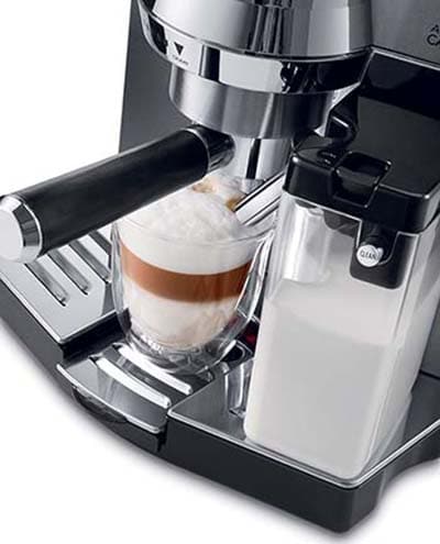An image of Delonghi EC 860's milk frothing system 
