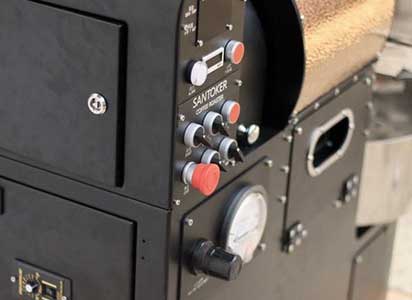 An image of the control buttons of Sedona Elite 3200 Commercial Roaster